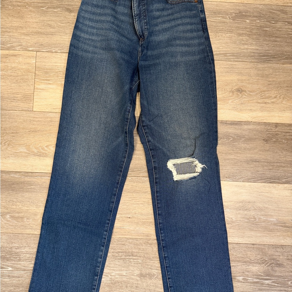 NWOT Express Modern Straight Super High Rise Distressed Denim Jeans 6